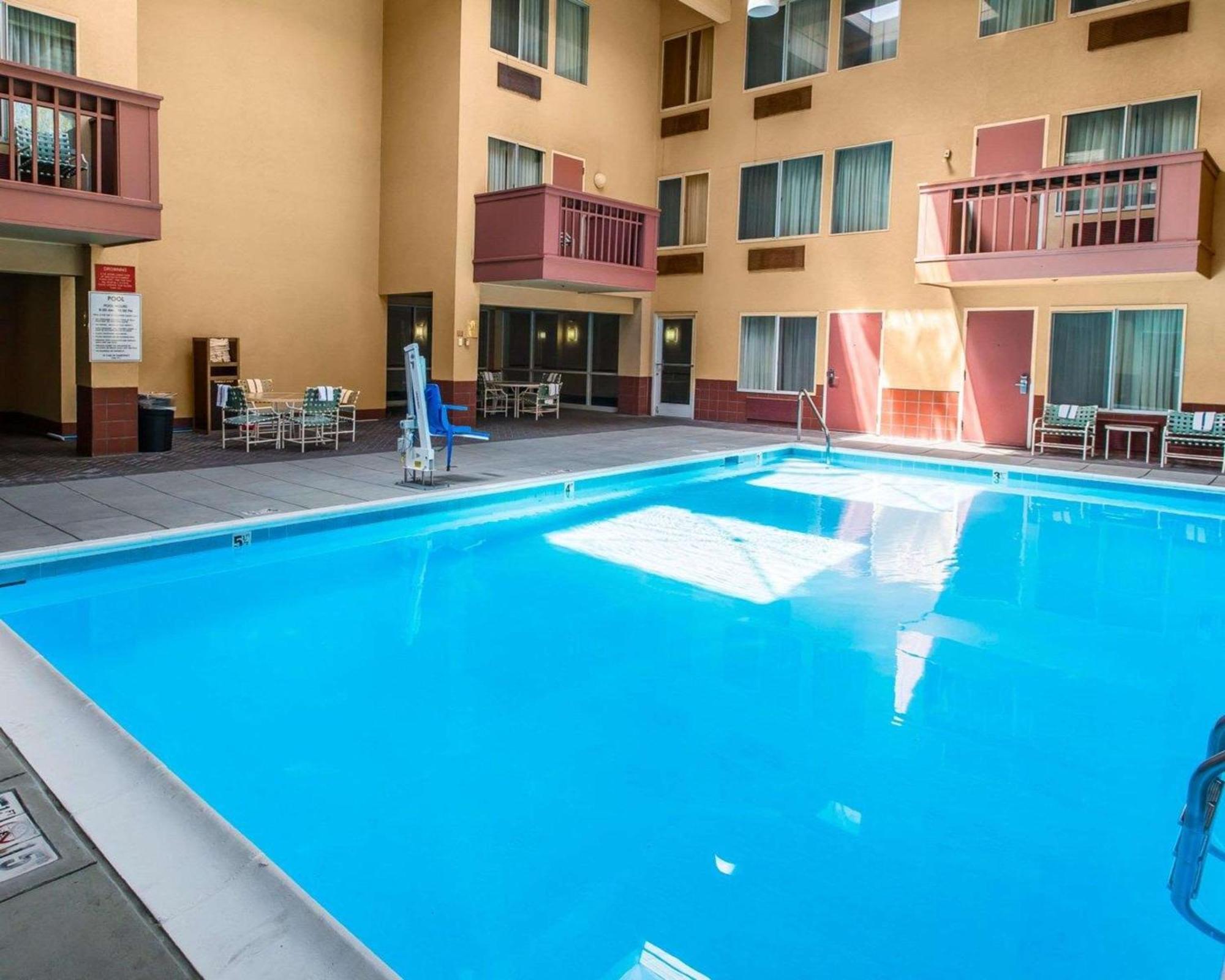 Quality Inn And Conference Center Greeley Downtown Eksteriør bilde